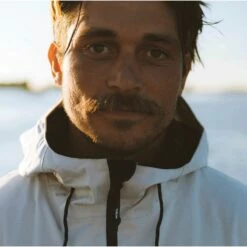 Follow Layer 3.11 Outer Spray Twelker In Cream 12 Follow Layer 3.11 Outer Spray Twelker In Cream -LIQUID FORCE Sales follow layer 311 outer spray twelker in cream 519330