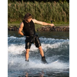 Follow RD Comp Wake Vest In Black 11 Follow RD Comp Wake Vest In Black -LIQUID FORCE Sales follow wake rd impact vest black 2022 action 7