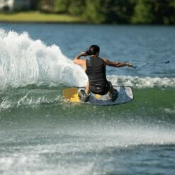 Hyperlite Prizm Wakeboard 2022 8 Hyperlite Prizm Wakeboard 2022 -LIQUID FORCE Sales hyperlite prizm wakeboard 2022 306403