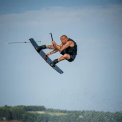 Hyperlite Rusty Pro W/Ultra Wakeboard Package 2023 6 Hyperlite Rusty Pro W/Ultra Wakeboard Package 2023 -LIQUID FORCE Sales hyperlite rusty pro wultra wakeboard package 2023 688381