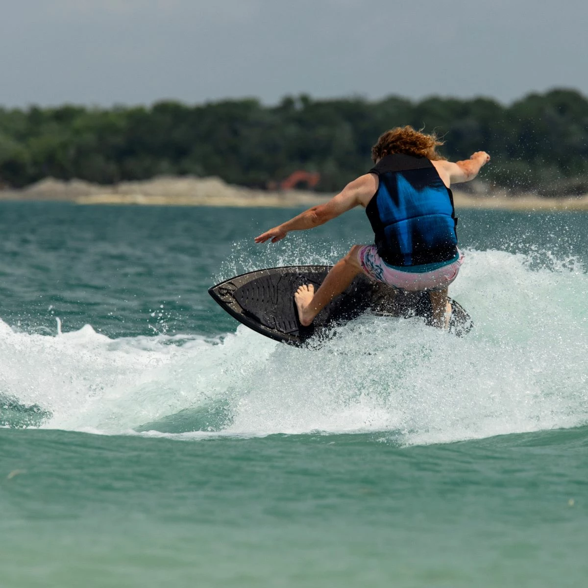 Ronix Carbon Air Core 3 Skimmer Wakesurf Board 2023 7 Ronix Carbon Air Core 3 Skimmer Wakesurf Board 2023 - Image 7