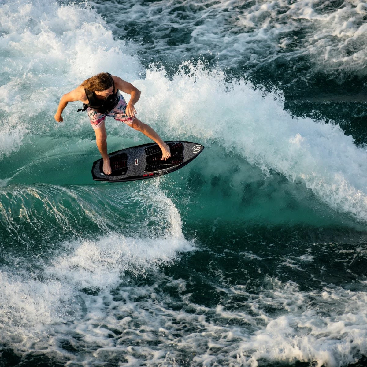 Ronix H.O.M.E. Carbon Pro M50 Wakesurf Board 2022 4 Ronix H.O.M.E. Carbon Pro M50 Wakesurf Board 2022 - Image 4