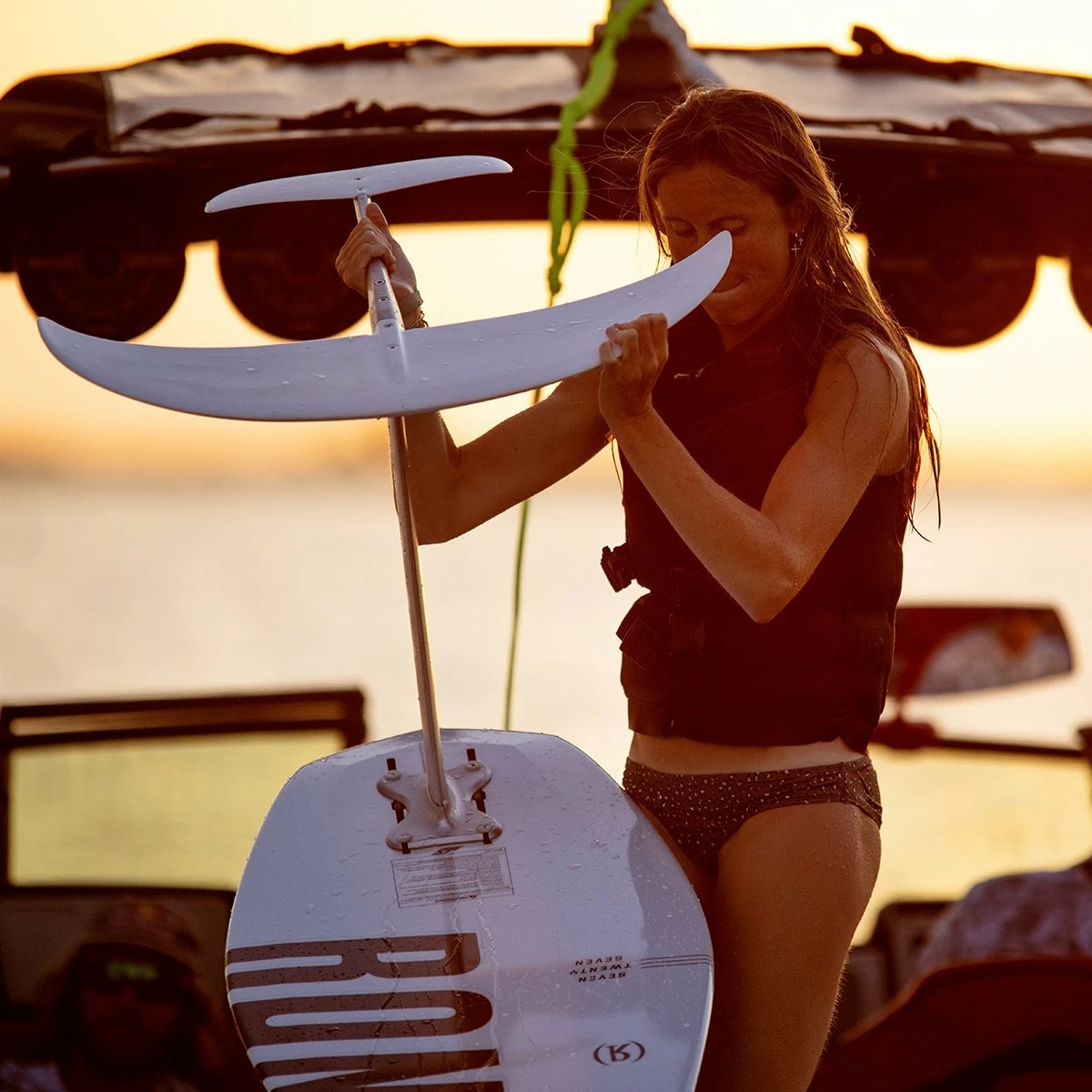 Ronix Koal / Alloy Fluid 28 In. Mast Wake Foil Package 2023 7 Ronix Koal / Alloy Fluid 28 In. Mast Wake Foil Package 2023 - Image 7