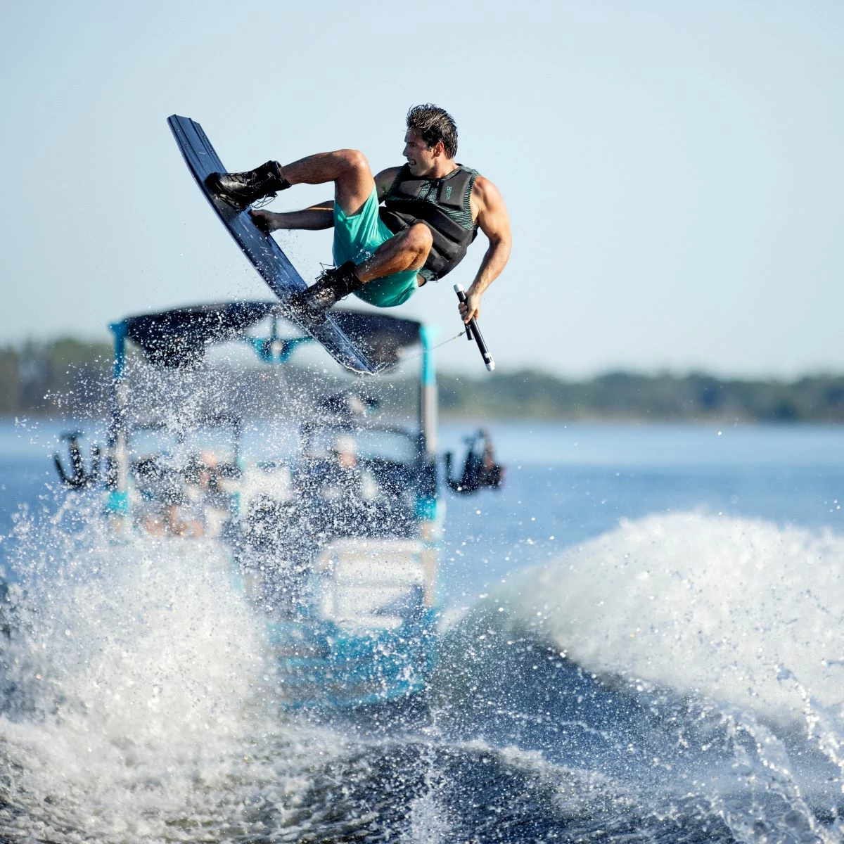 Ronix One Timebomb Wakeboard 2022 2 Ronix One Timebomb Wakeboard 2022 - Image 2